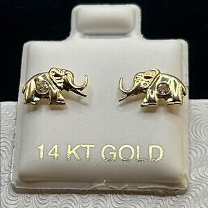 14 KT Gold Elephant Stud Earrings Cubic Zirconia Small Dainty See Pics Teen Gift